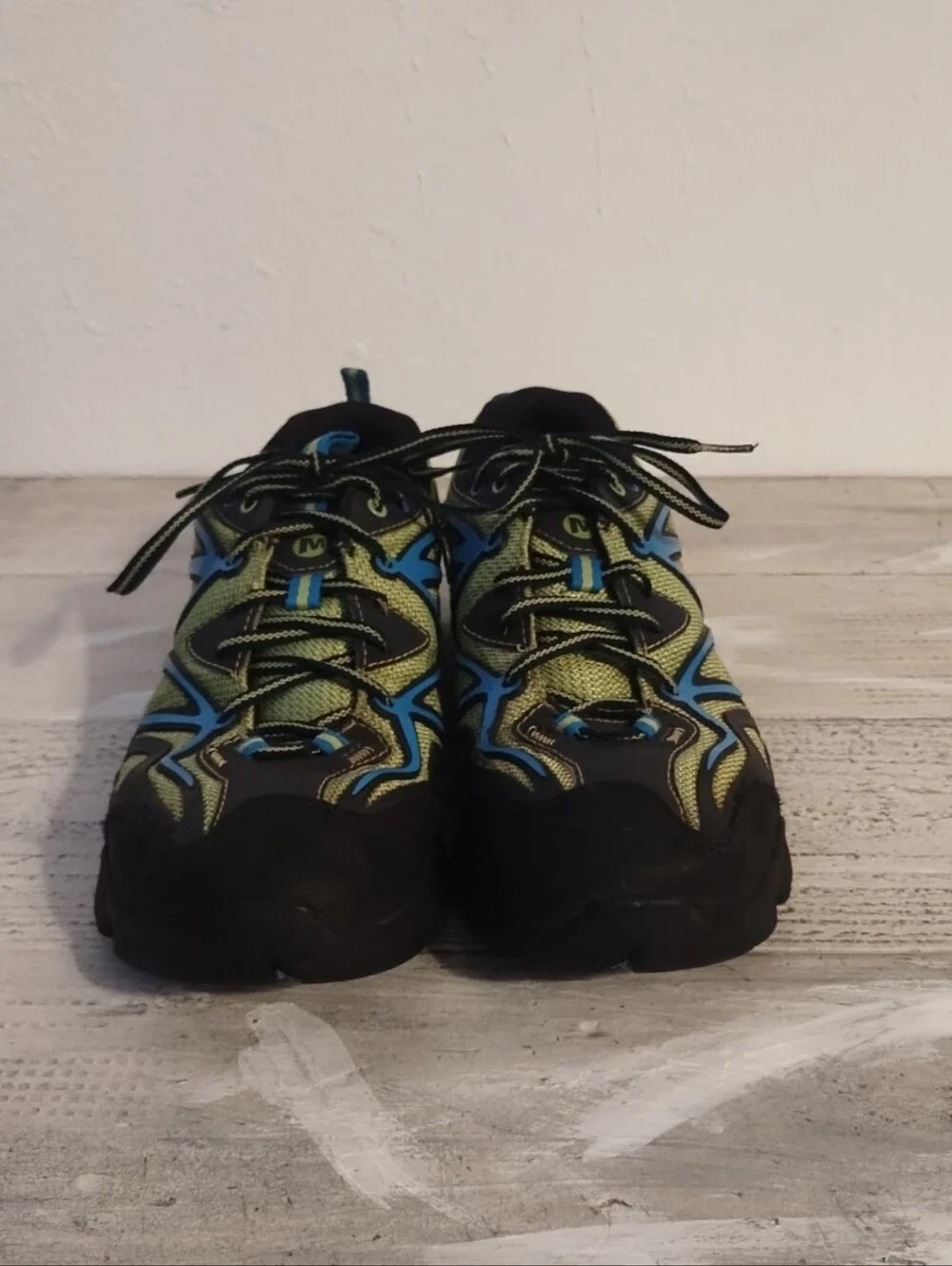 merrell capra sport hiking shoe( U.S.A size 10.5men) black and lime green used
